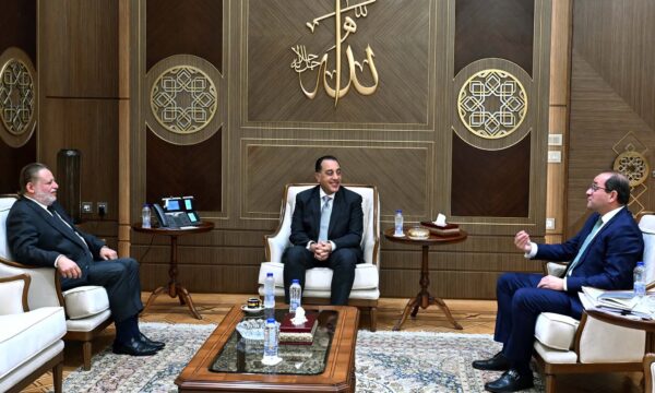 مصر تؤكد التزامها بمواعيد سداد مستحقات شركات البترول الأجنبية