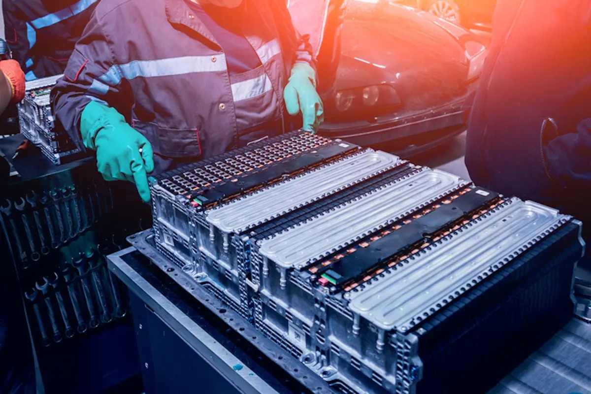 المركبات الكهربائية