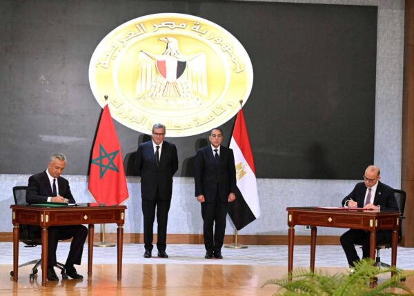 مصر توقع مع المغرب مذكرة تفاهم لتشجيع تبادل الاستثمارات
