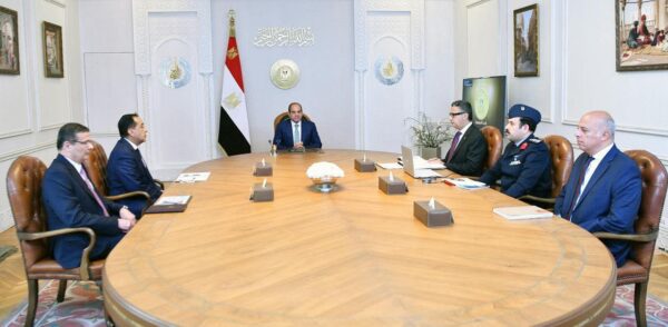 الرئيس السيسي يوجه بتعزيز الأمن الغذائي وضبط الأسواق وزيادة الإنتاج