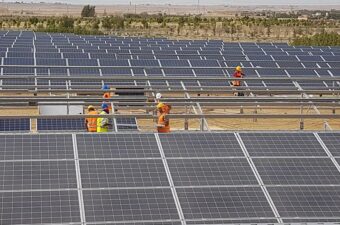 مصر تضيف 500 ميجاوات إلى الشبكة القومية للكهرباء خلال مايو المقبل