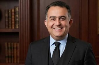 بعد اختيار رئيساً للبورصة من الكوادر التنفيذية بالسوق.. ما مطالب السماسرة؟ 