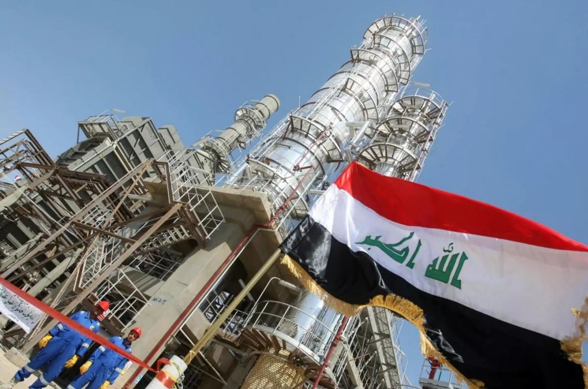 العراق يعرض نفطاً بخصومات قياسية للتحميل من داخل مضيق هرمز - Economy Plus