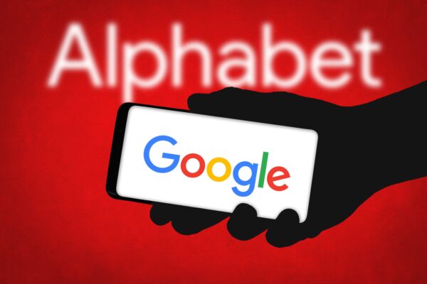 بدعم وارن بافيت.. “ألفابت” تسعى لجمع 80 مليار دولار لتمويل استثمارات الذكاء الاصطناعي